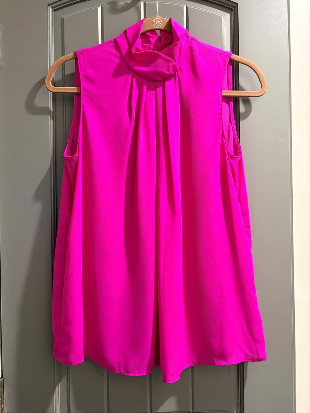 Ellen Tracy Fuchsia Mock Neck Sleeveless Blouse Size Small Pink Draped Top